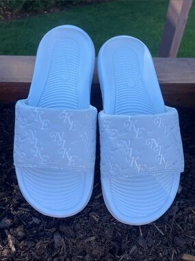 Nike Baby Bluecolor Embossed Logo Slide Sandals